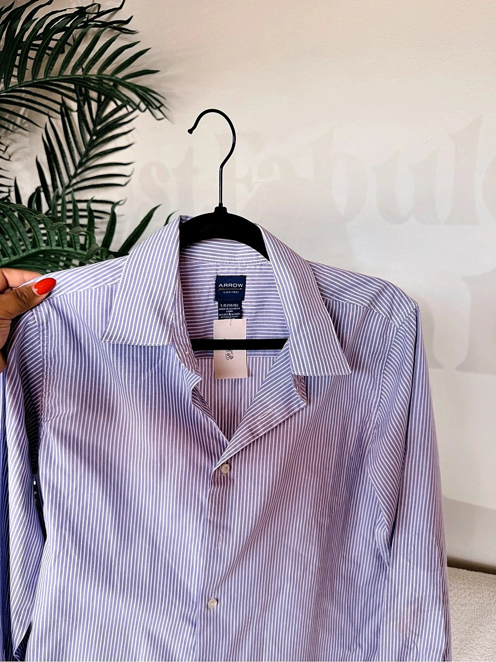 Arrow Striped Button Down Shirt in Purple & White Size L